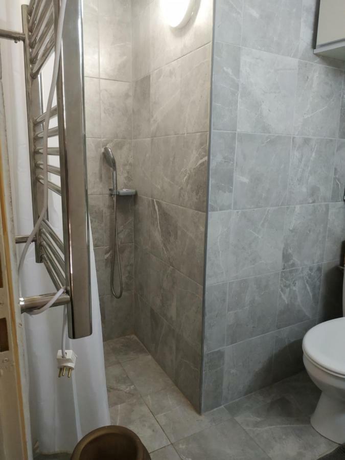 Апартаменти Studio Apt Great Location Heart Of Downtown District Хайфа Екстер'єр фото